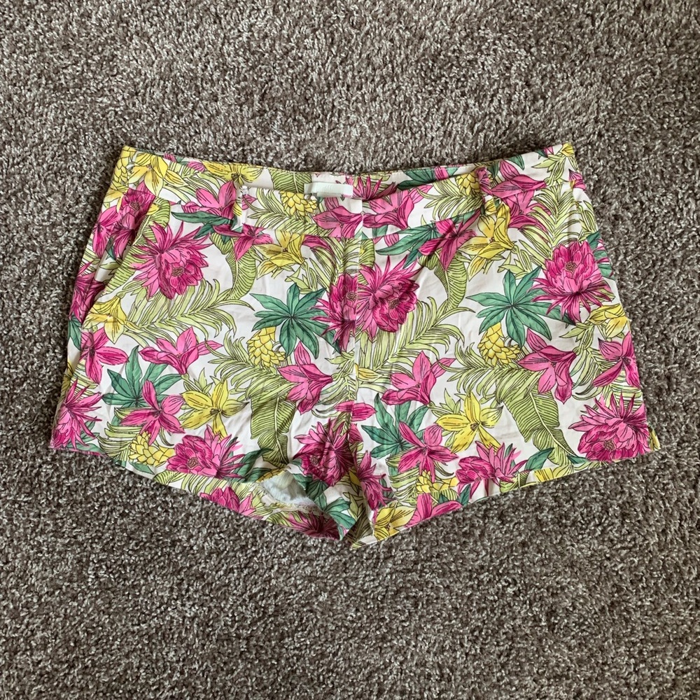 🌟2/$10🌟 H&M Tropical Print Shorts